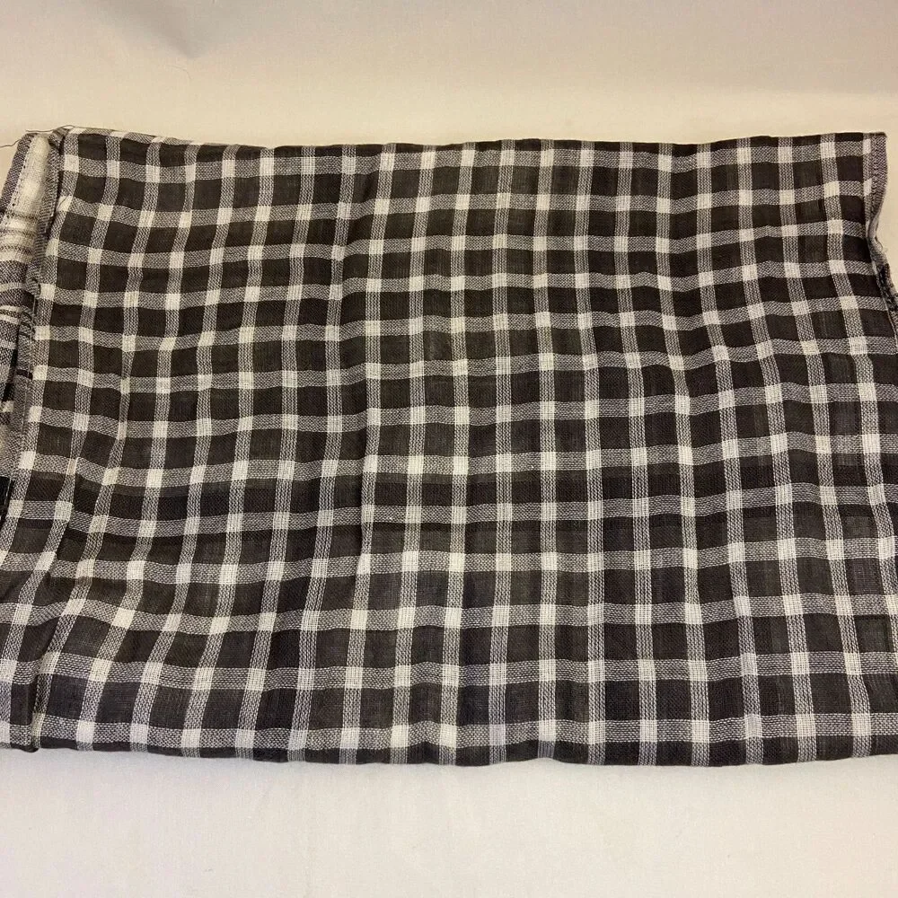 #6234 Black white and gray scarf lighweight 13x71 inches